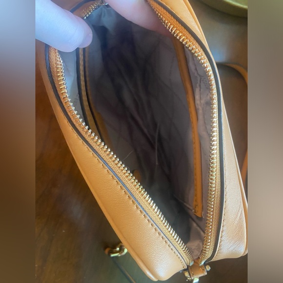 Michael Kors NWT Quilted Leather Camera Bag - Picture 5 of 16